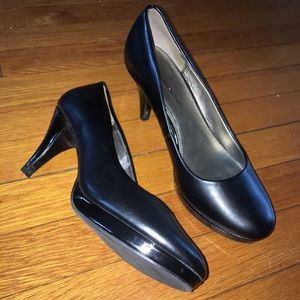 ✨SEXY BLACK PUMPS✨